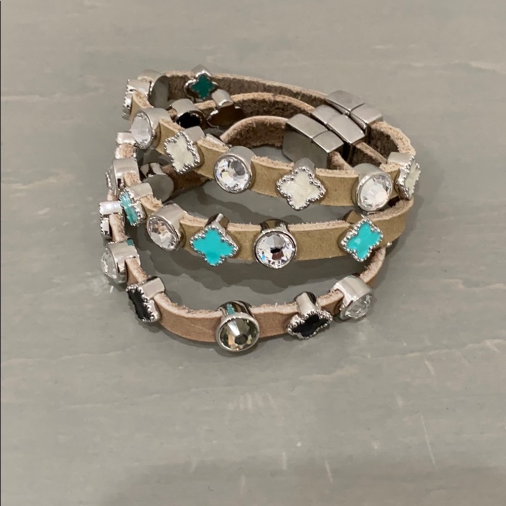Leather bracelets blue, white, & black stones